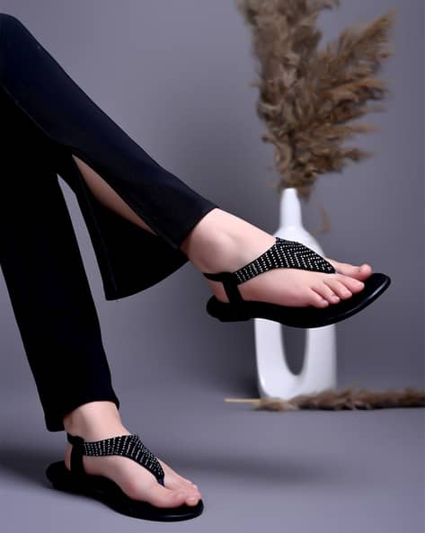 Women Flat Sandals with Synthetic Upper