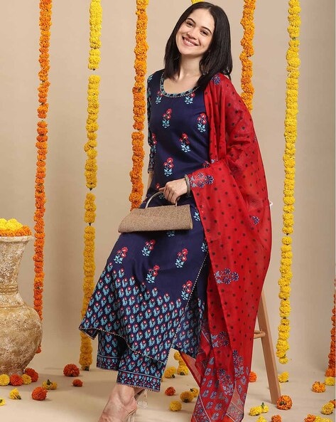 Women Floral Print Straight Kurta Set