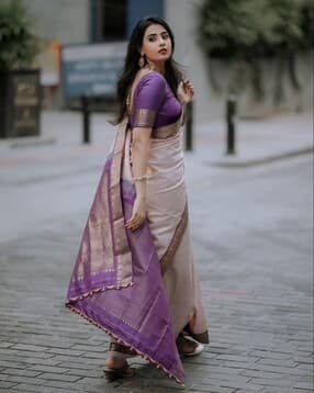Women Banarasi Silk Saree with Contrast Border