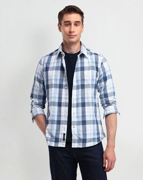 Men Checked Slim Fit Cotton Shirt with Patch Pocket