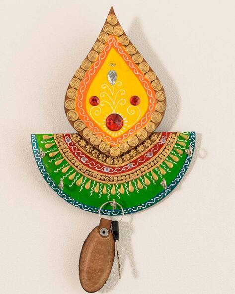 Ecraftindia Paper-Mache Embossed Tilak Key Holder with 5 Hooks