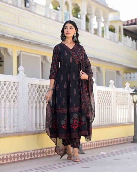 Women Anarkali Kurta Suit Set