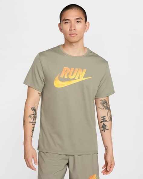 Men Miler Run Energy Regular Fit Crew-Neck T-Shirt