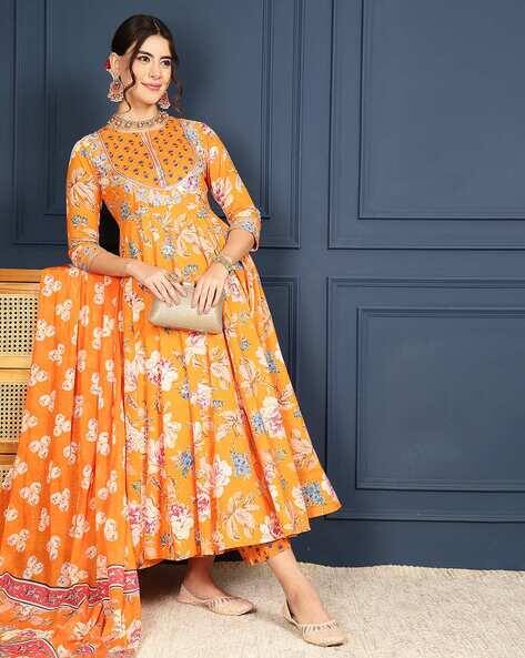 SVARAA Women Floral Print Flared Kurta Set