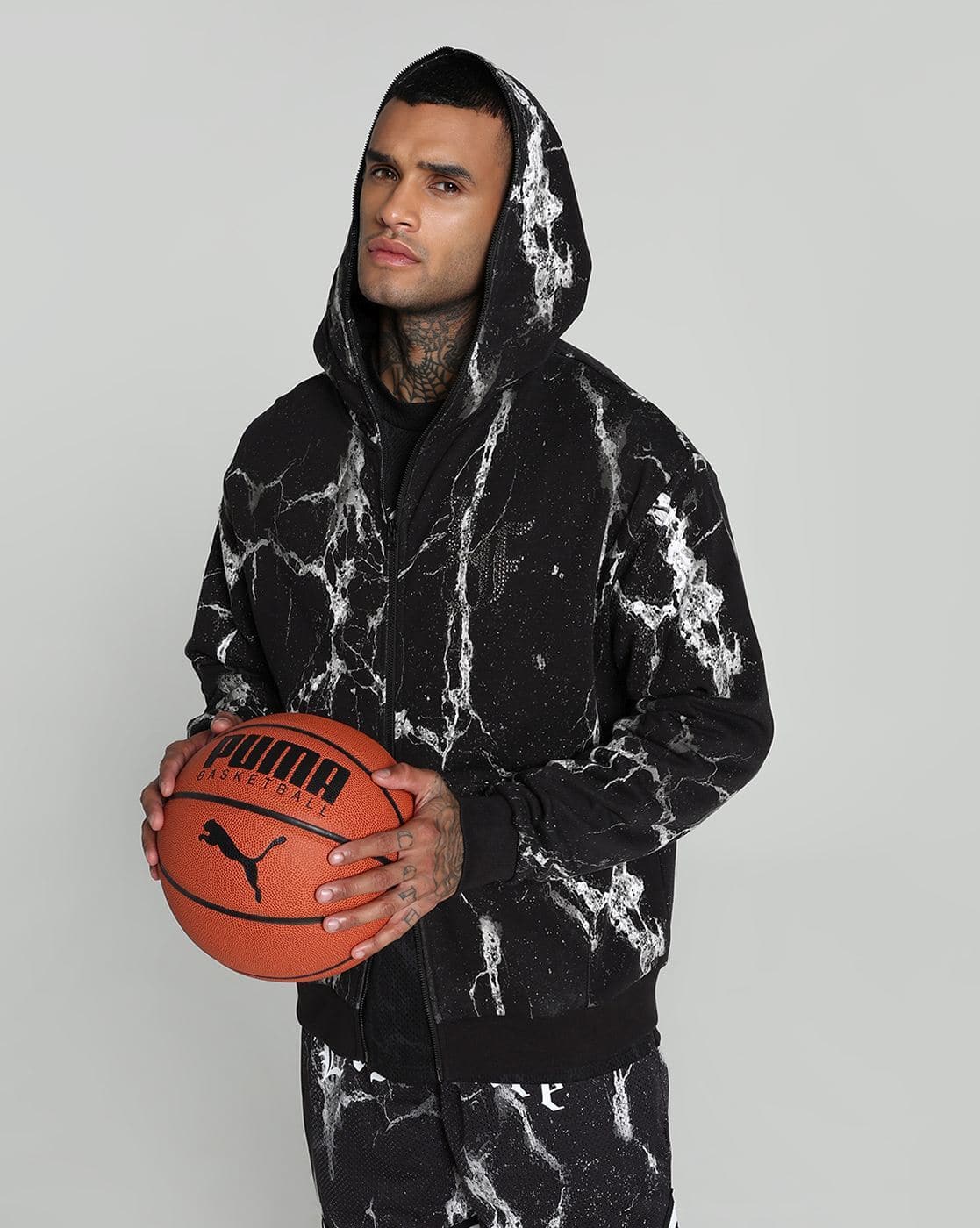 -1117Wx1400H-701096214-black-