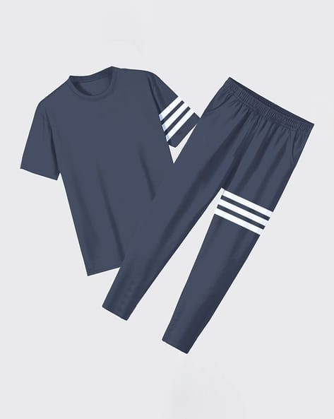 AVAVERA Men Panelled Regular Fit T-Shirt & Track Pants Set