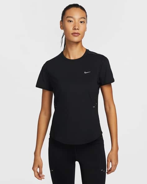 ★ Nike★ One Classic Dry Fit Short Sleeve Top W BlackBlack Women's Nike One Classic Dri-FIT Short Sleeve Top - Black