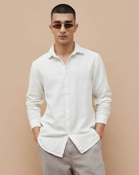 Fame forever by lifestyle Men Regular Fit Shirt with Curved Hem
