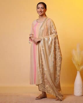 aurelia Women Woven Dupatta with Contrast Border-picture-15