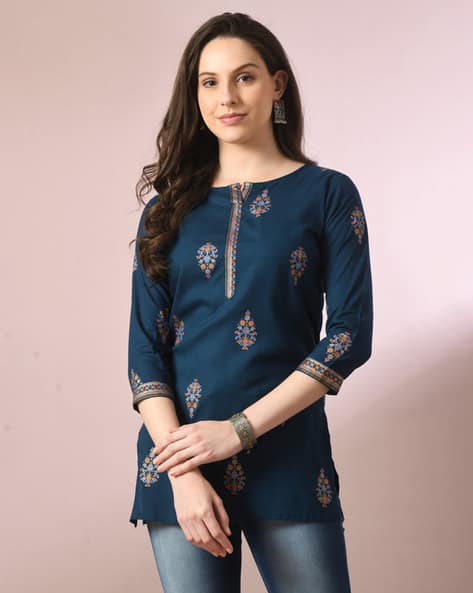 79% OFF on Women Printed Tunic 79% OFF on Women Printed Tunic