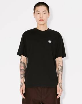 Buy KENZO Men Regular Fit Crew-Neck T-Shirt with Happy Tiger Buy KENZO Men Regular Fit Crew-Neck T-Shirt with Happy Tiger