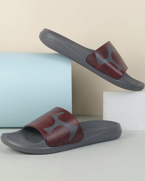 Men Flip Flops with Fabric upper