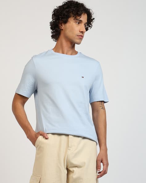 TOMMY HILFIGER Men Regular Fit Cotton Crew-Neck T-Shirt with Logo Applique
