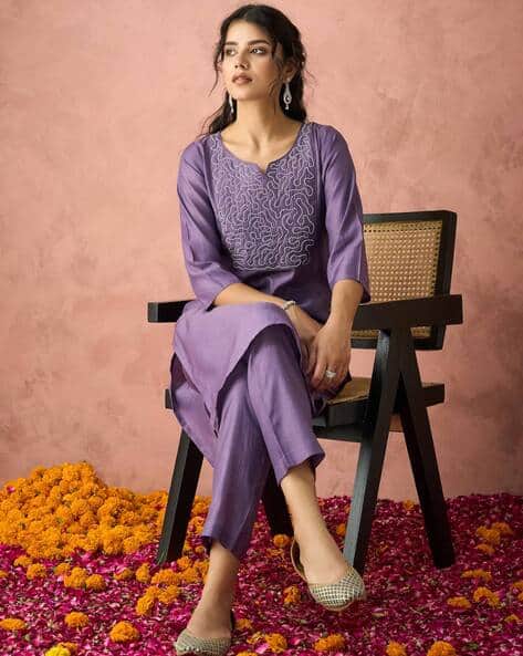 70% OFF on Women Embroidery Straight Kurta Set 70% OFF on Women Embroidery Straight Kurta Set