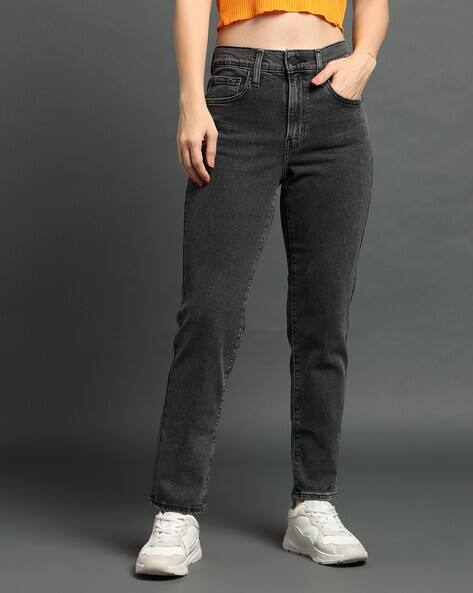LEVI'S Women High-Rise 724 Slim Straight Fit Clean Jeans