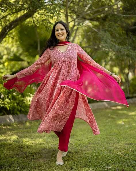 SVARAA Women Printed Anarkali Kurta Set