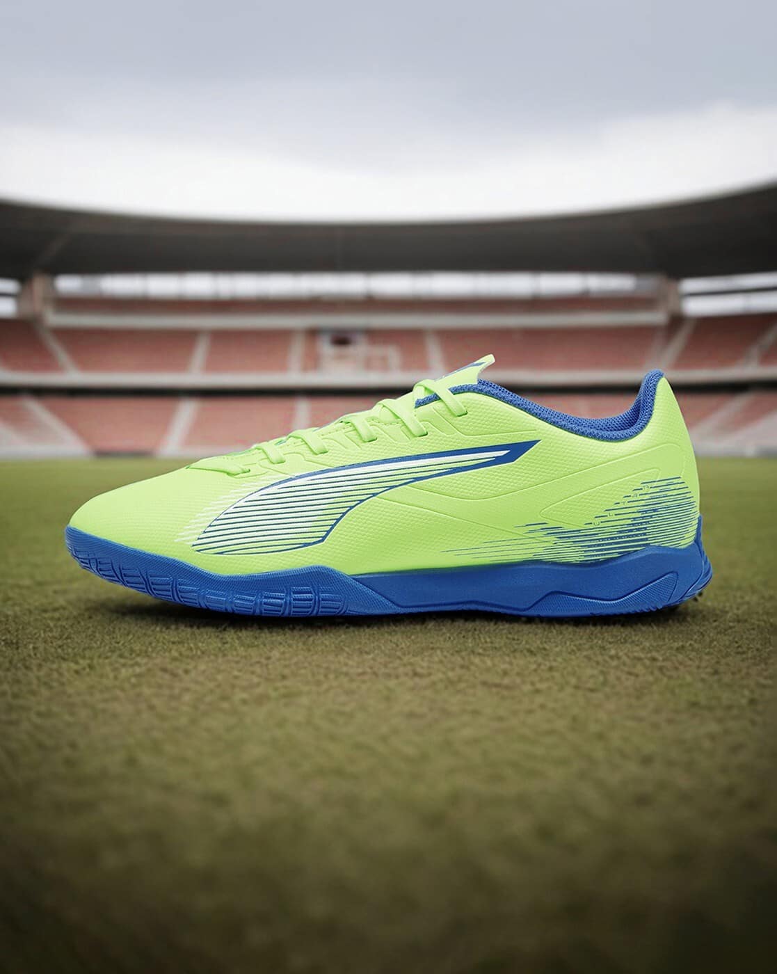 Ultra Play It Indoor Court Shoes