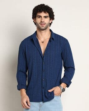 campus sutra Men Regular Fit Shirt with Spread Collar-picture-14