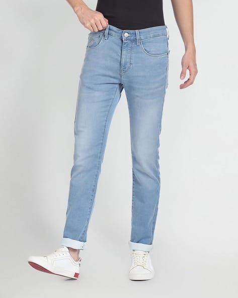 Men Lightly Washed Relaxed Fit Jeans