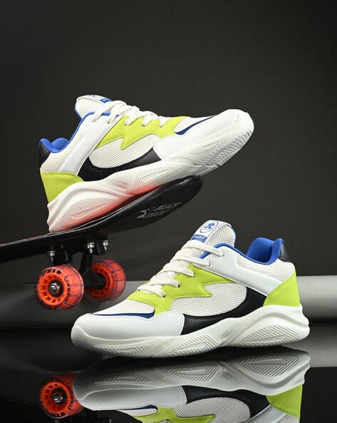 Men Panelled Lace-Up Sports Shoes