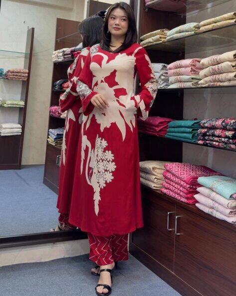 GOSRIKI Women Floral Print A-Line Kurta with Palazzos