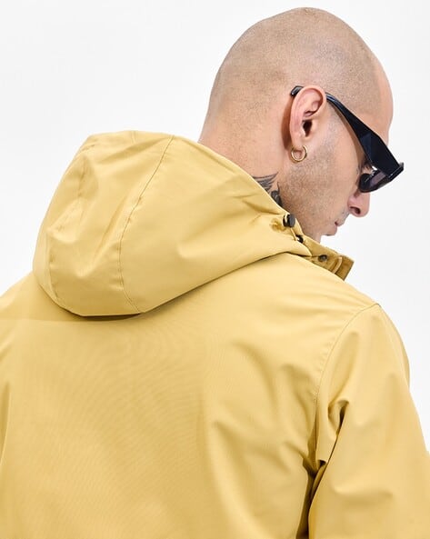 Buy SNITCH Men Relaxed Fit Hooded Jacket Online | Ajio.com
