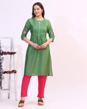 Women Embroidered Straight Kurta-picture-16