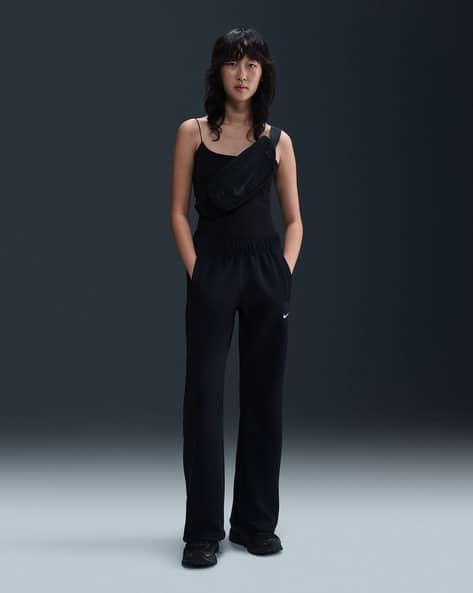 nike windrunner slim fit