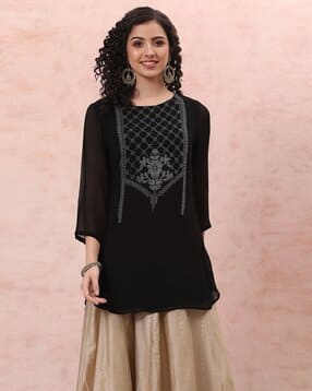 Women Embellished Straight Kurti-image-15