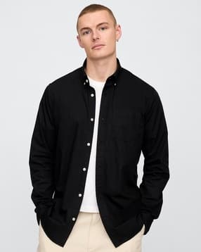 Men Solid Regular Fit Poplin Shirt with Spread Collar-image-13
