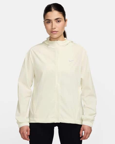 Women Swift Repel Packable Running Regular Fit Hooded Jacket