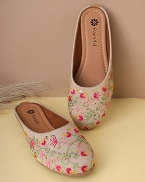 pairs4u Women Embroidered Slip-On Mules-picture-35