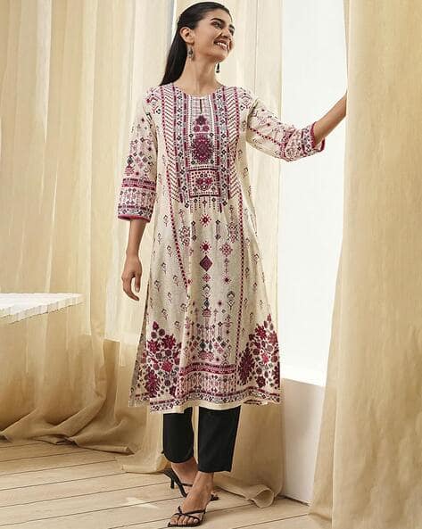 Women Printed No Darts Straight Kurta