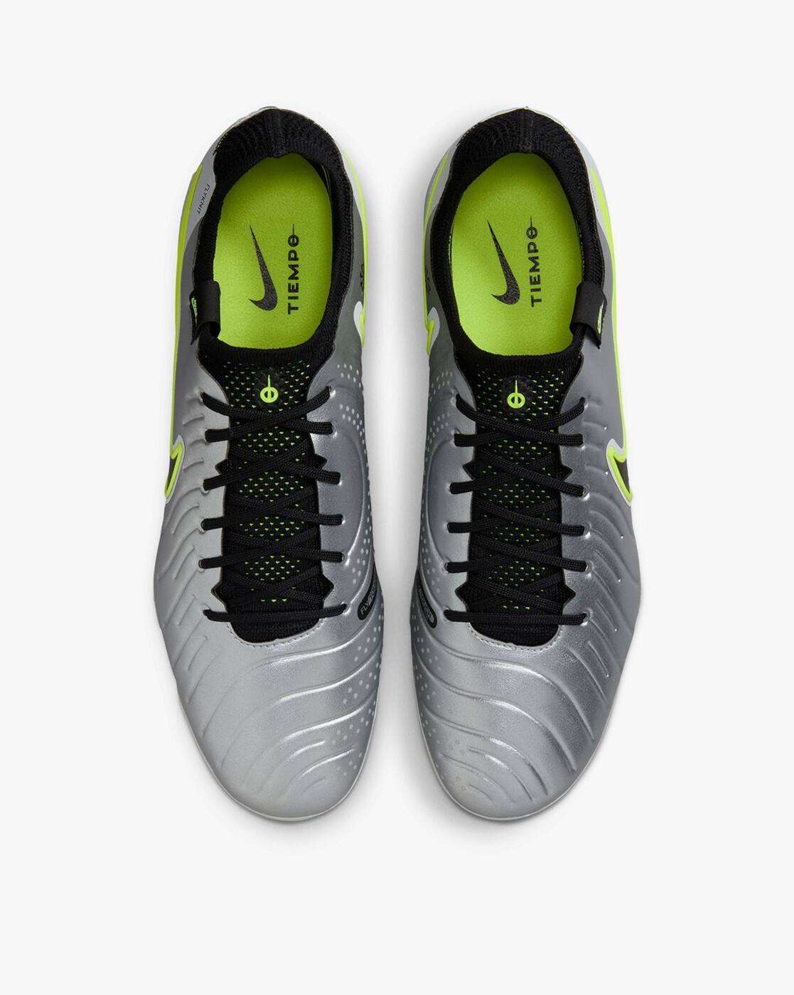 -1117Wx1400H-469749337-