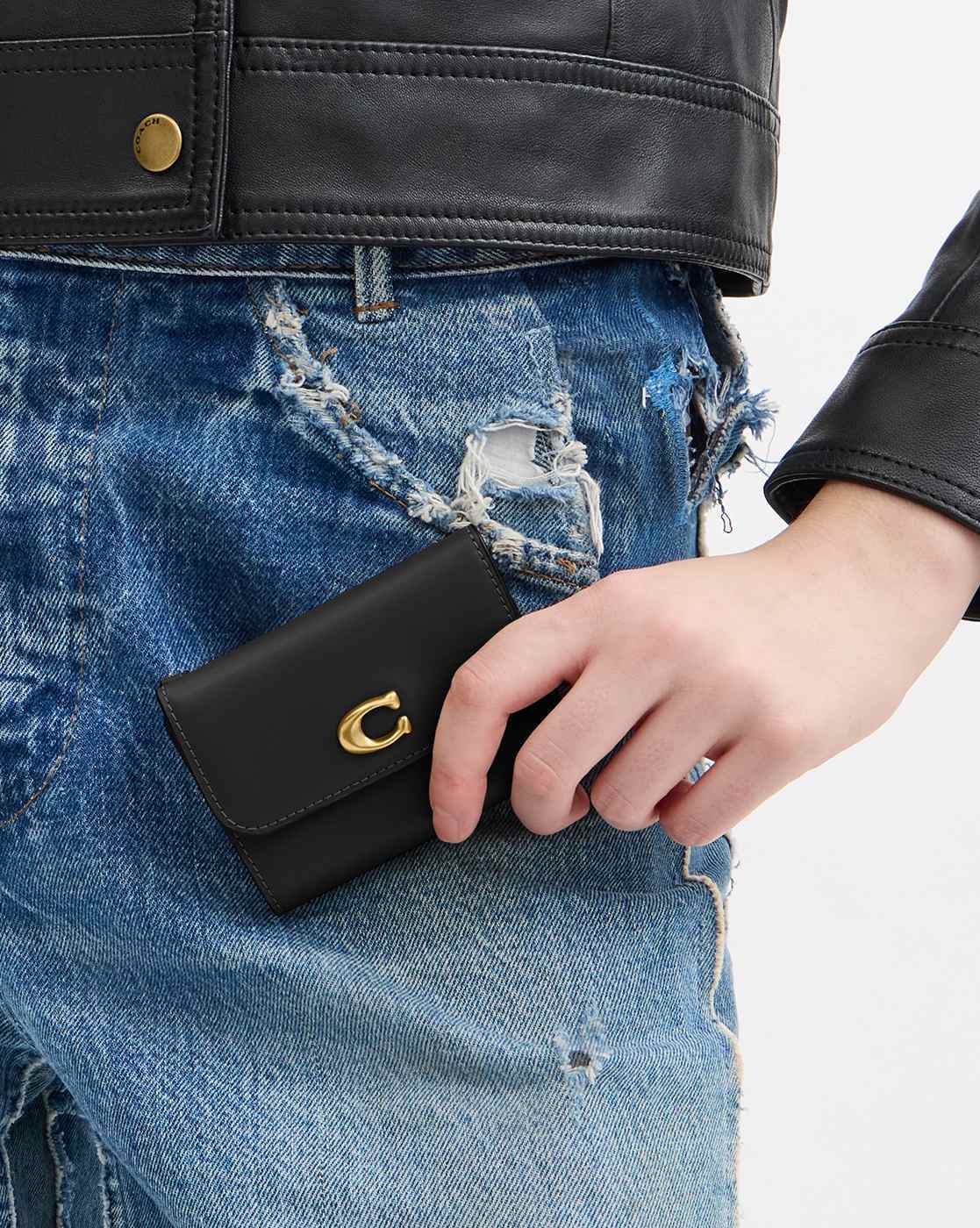 Buy Coach Essential Leather Tri-Fold Wallet & Card Holder | Black