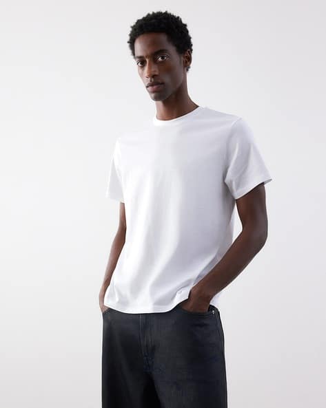 Men Regular Fit Round-Neck Cotton T-Shirt