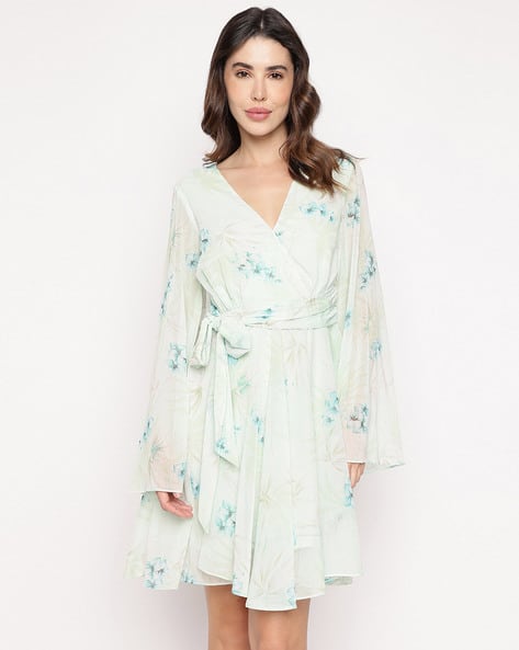 green emerald velvet dress Amazon.com: GUESS Womens Sleeveless Lexi Dress, Country Garden Teal Print,  Large : Clothing, Shoes & Jewelry main image 0