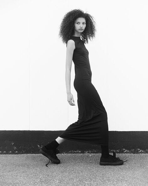 Buy H&M Women Mermaid-Skirt Bodycon Dress Online | Ajio.com Buy H&M Women Mermaid-Skirt Bodycon Dress Online | Ajio.com