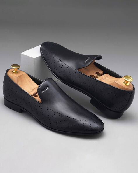 RUOSH Men Perforated Round-Toe Shoes