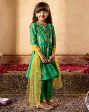 pspeaches Girls Embroidery Kurta Set-picture-38