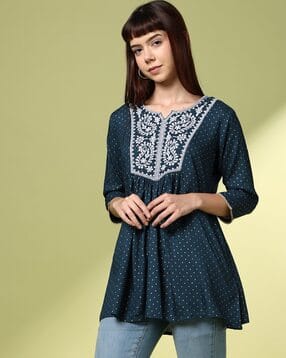 acai Women Embroidered Relaxed Fit Top-picture-30