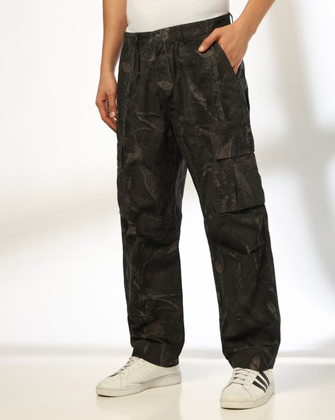 Men Printed Mid-Rise Loose Fit Cargo Pants