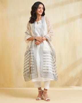 fabindia Women Striped Dupatta-picture-11