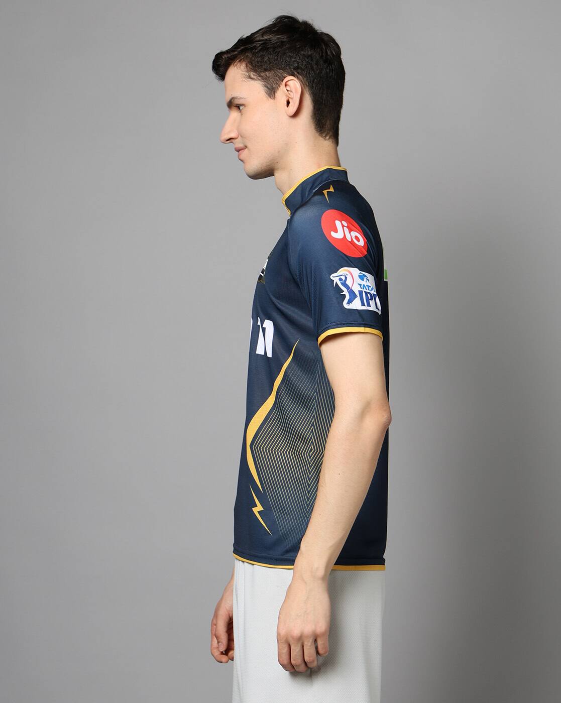 Buy playR Men IPL 2025 Gujarat Titans O Online | Ajio.com