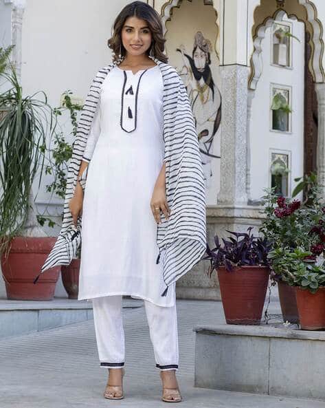 Zinzraa Women Stripes Straight Kurta Set