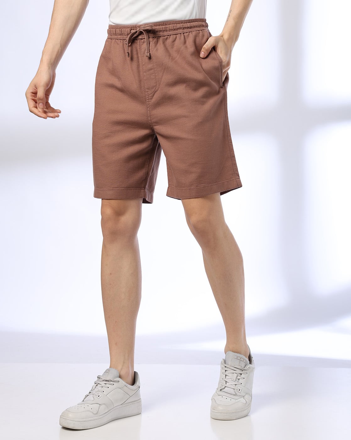 -1117Wx1400H-443062463-brown-