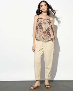 svrnaa by azorte Floral Print Relaxed Fit Square-Neck Top-picture-26