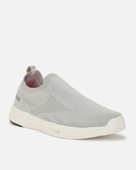 Women Astro Foam Low-Top Walking Shoes