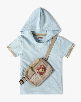 Boys Regular Fit Hooded t-Shirt with Attached Pouch