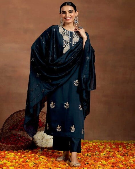 Gerua By Libas Women Embroidery Straight Kurta Set